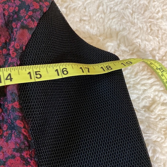 DKNY JACQUARD FIT & FLARE DRESS with SIDE PANELS Red & Black Sz … - Picture 8 of 15